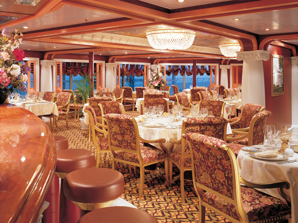 El Scarlette´s Supper Club es el Restaurante más exclusivo a bordo y tiene un pequeño sumplemento